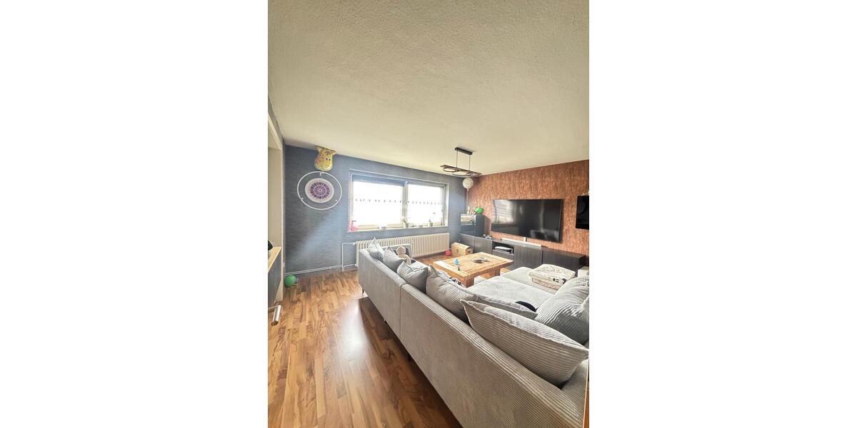 Etagenwohnung Duisburg Mittelmeiderich - 4 Zimmer, 85 m&sup2;, 780&euro; | Angebot:25871362