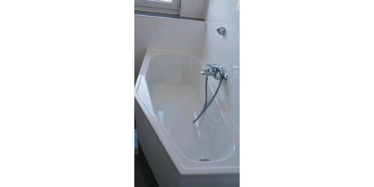 Dachgeschoßwohnung Velbert - 2 Zimmer, 78 m&sup2;, 818&euro; | Angebot:27544552