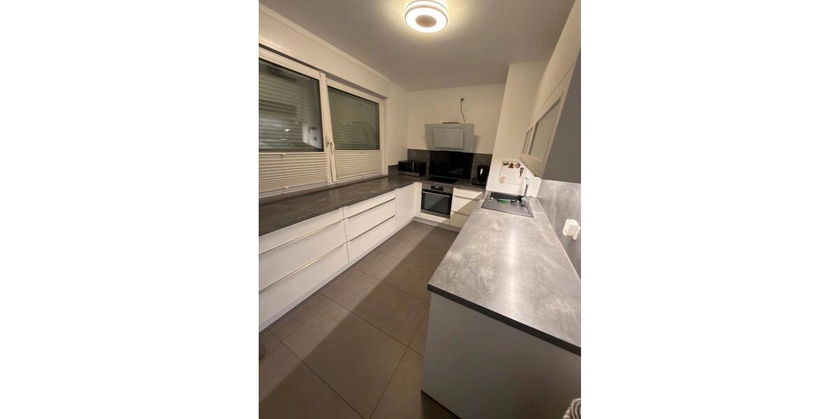 Etagenwohnung Duisburg Mittelmeiderich - 4.5 Zimmer, 87 m&sup2;, 230.000&euro; | Angebot:26502484