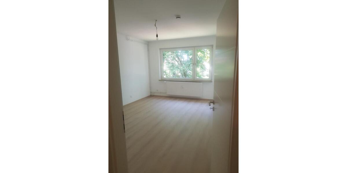 Etagenwohnung Moers Rheinkamp - 3 Zimmer, 68 m&sup2;, 590&euro; | Angebot:26479410
