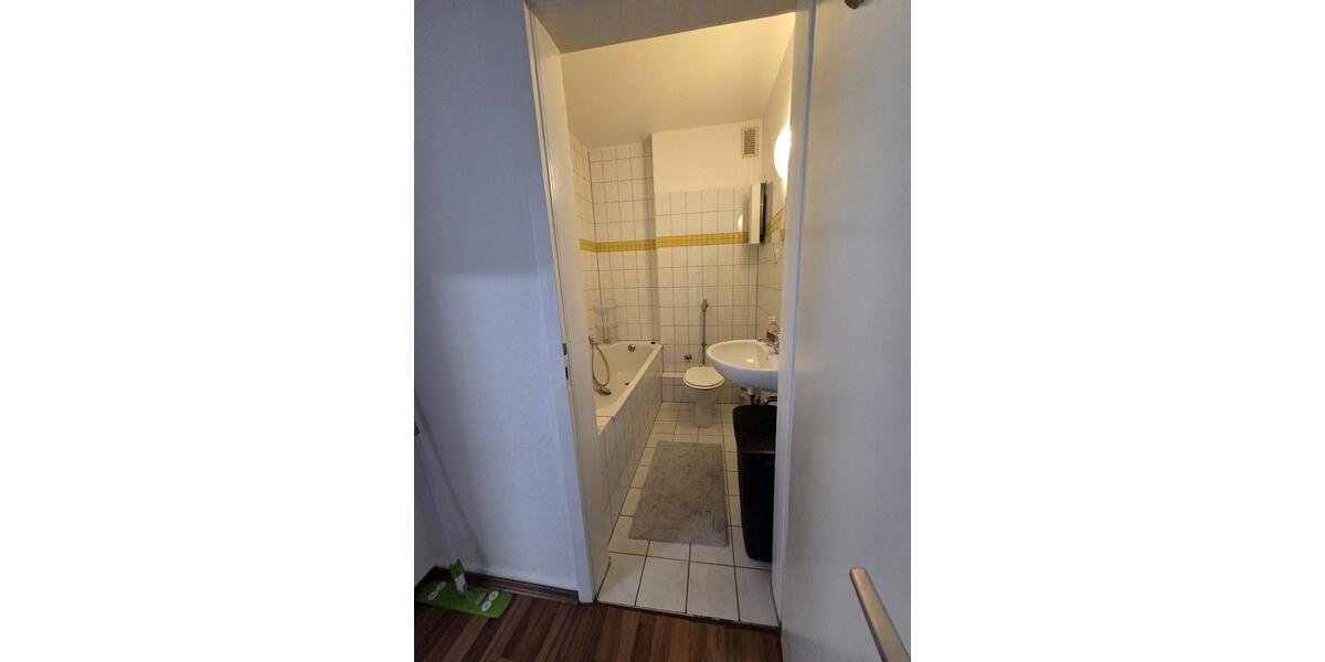 Etagenwohnung Essen Stadtbezirk III - 2 Zimmer, 65 m&sup2;, 1.200&euro; | Angebot:25317703