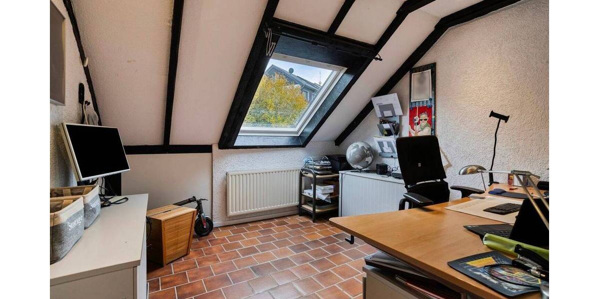 Reihenendhaus Mülheim an der Ruhr Mitte-Ost - 7 Zimmer, 184 m&sup2;, 559.000&euro; | Angebot:25799172