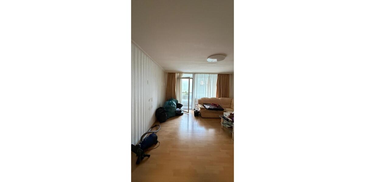 Erdgeschoßwohnung Düsseldorf Stadtbezirk 9 - 3 Zimmer, 98 m&sup2;, 1.700&euro; | Angebot:27551938