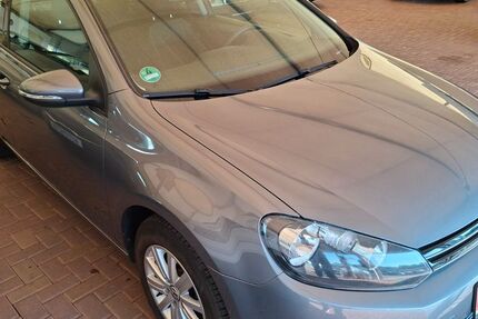VW Golf 64.900 km 7.990 &euro; Wülfrath 42489