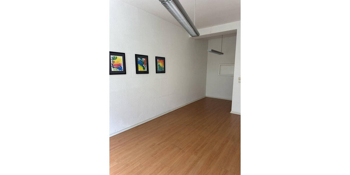 Etagenwohnung Düsseldorf Friedrichstadt - 6 Zimmer, 140 m&sup2;, 2.800&euro; | Angebot:26486150