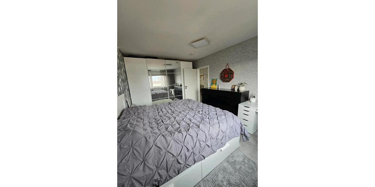 Etagenwohnung Ratingen Tiefenbroich - 3 Zimmer, 92 m&sup2;, 320.000&euro; | Angebot:24682526