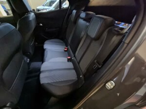Peugeot 2008 Allure Klimaautom. Alu Allwetter Android Appl 14.715 km 17.440 &euro; HAAN 42781
