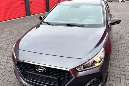 Hyundai i30 116.000 km 11.798 &euro; Oberhausen 46145