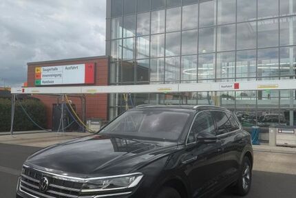 VW Touareg 75.000 km 37.500 &euro; Duisburg 47057