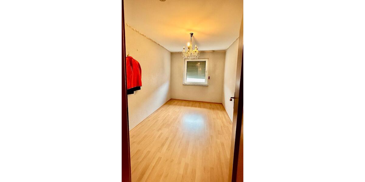 Etagenwohnung Düsseldorf Stadtbezirk 9 - 3 Zimmer, 85 m&sup2;, 190.000&euro; | Angebot:26588524