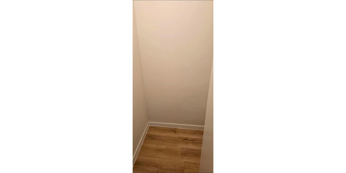 Etagenwohnung Solingen Aufderhöhe - 2 Zimmer, 65 m&sup2;, 950&euro; | Angebot:27538176