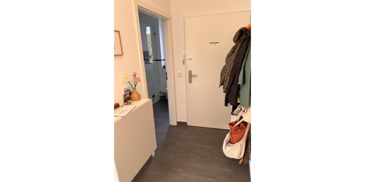 Dachgeschoßwohnung Haan - 2.5 Zimmer, 78 m&sup2;, 1.200&euro; | Angebot:25833787