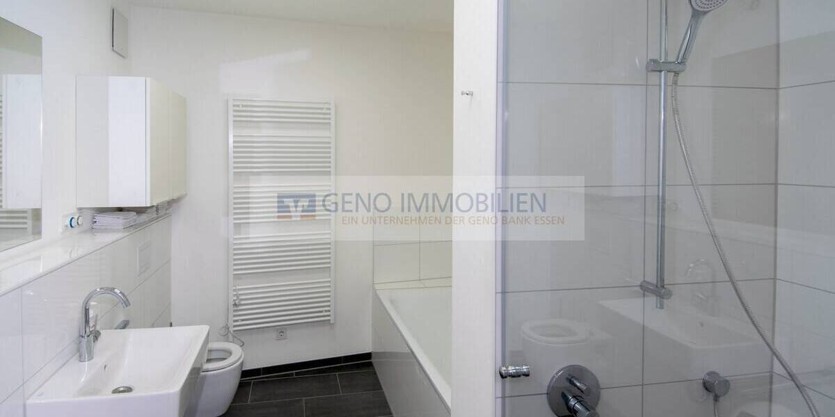 Etagenwohnung Essen Südviertel - 2 Zimmer, 75 m&sup2;, 957&euro; | Angebot:26502636