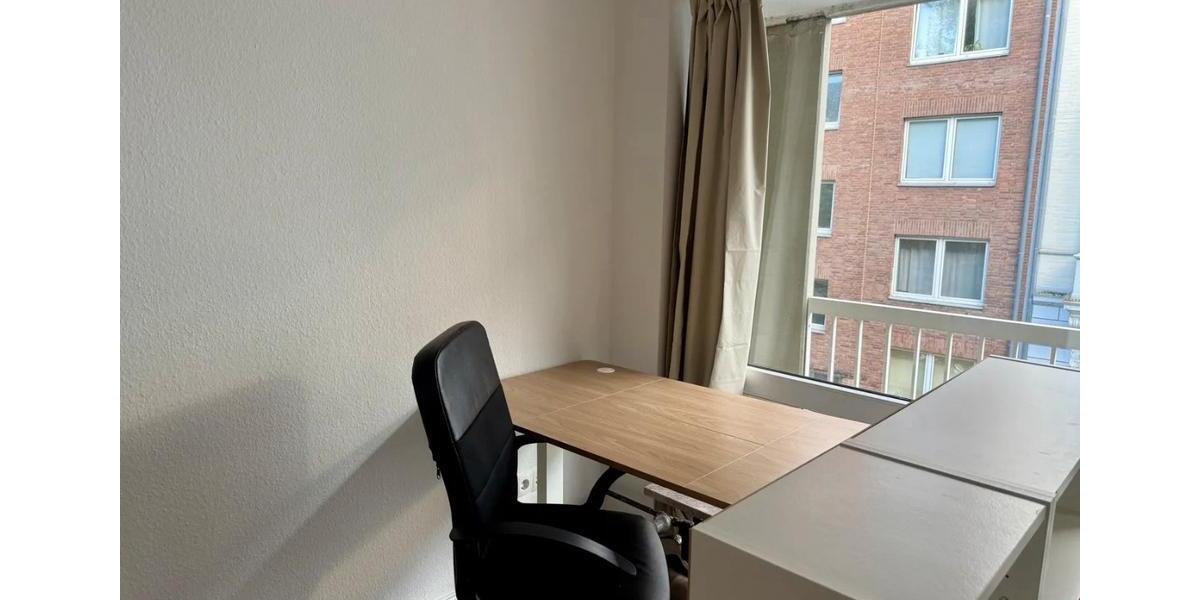 Etagenwohnung Düsseldorf Stadtbezirk 3 - 2 Zimmer, 60 m&sup2;, 1.900&euro; | Angebot:27541082