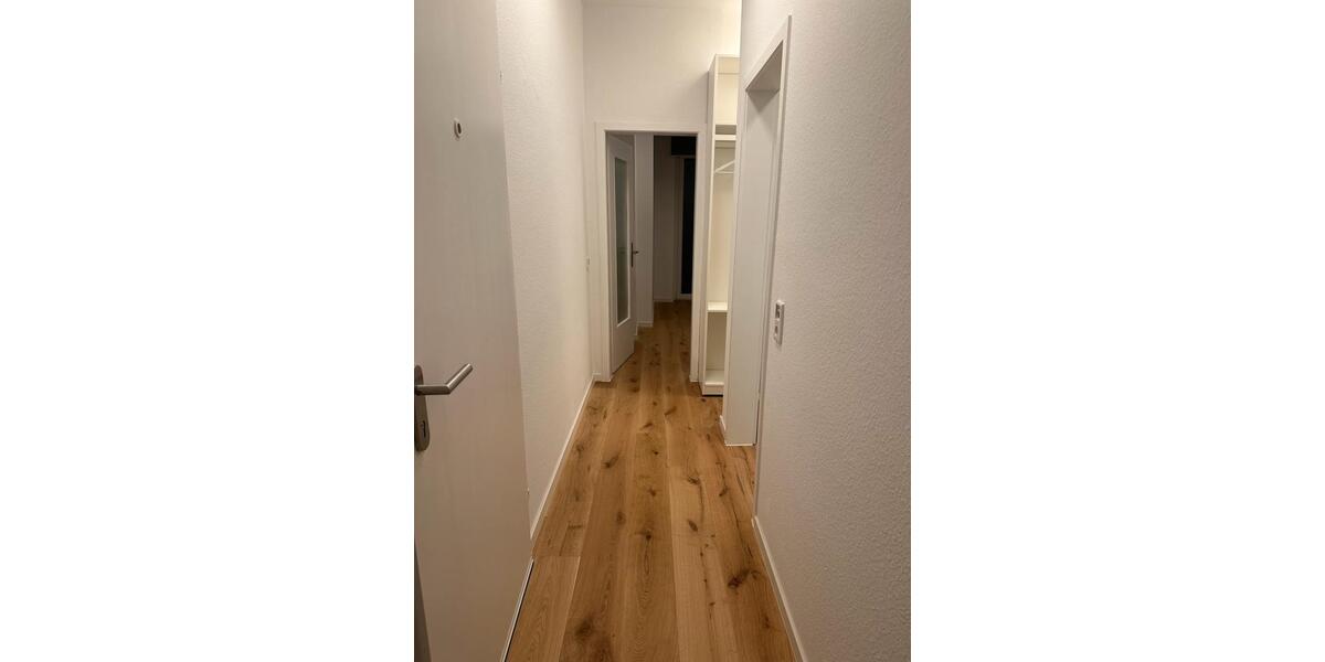 Hochparterre Düsseldorf Stadtbezirk 3 - 1 Zimmer, 52 m&sup2;, 1.130&euro; | Angebot:25944968