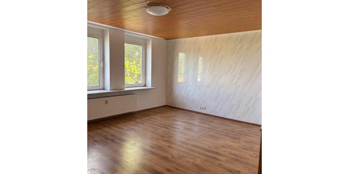 Etagenwohnung Gelsenkirchen Rotthausen - 4 Zimmer, 95 m&sup2;, 600&euro; | Angebot:27553795