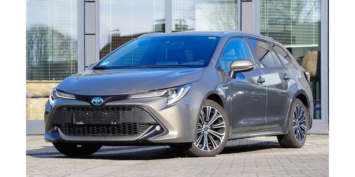 Toyota Corolla 50.000 km 23.480 &euro; Korschenbroich 41352