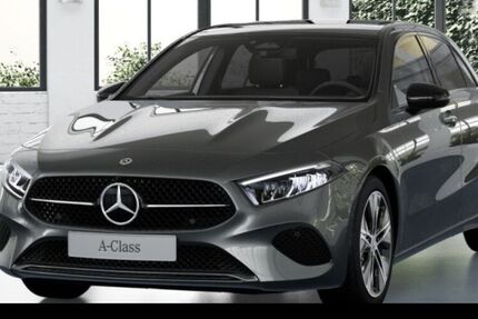 Mercedes-Benz A 180 9.900 km 38.990 &euro; Düsseldorf 40470