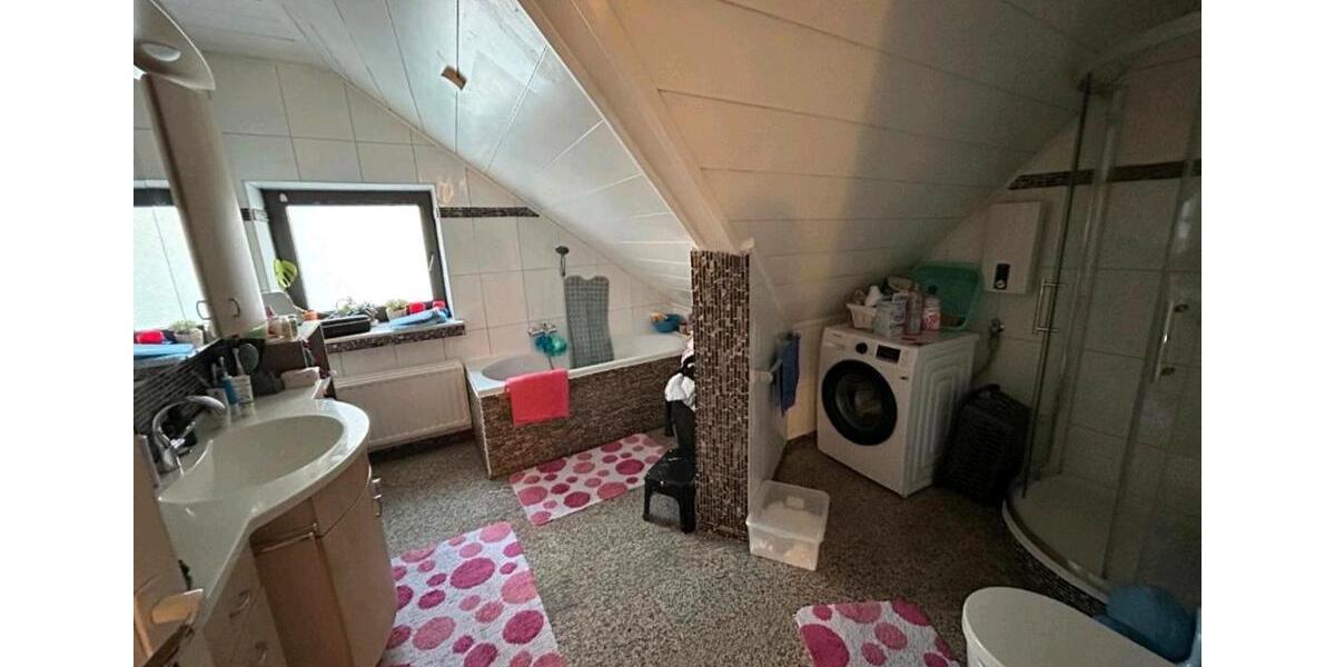 Maisonettenwohnung Oberhausen - 4 Zimmer, 103 m&sup2;, 215.000&euro; | Angebot:27171427