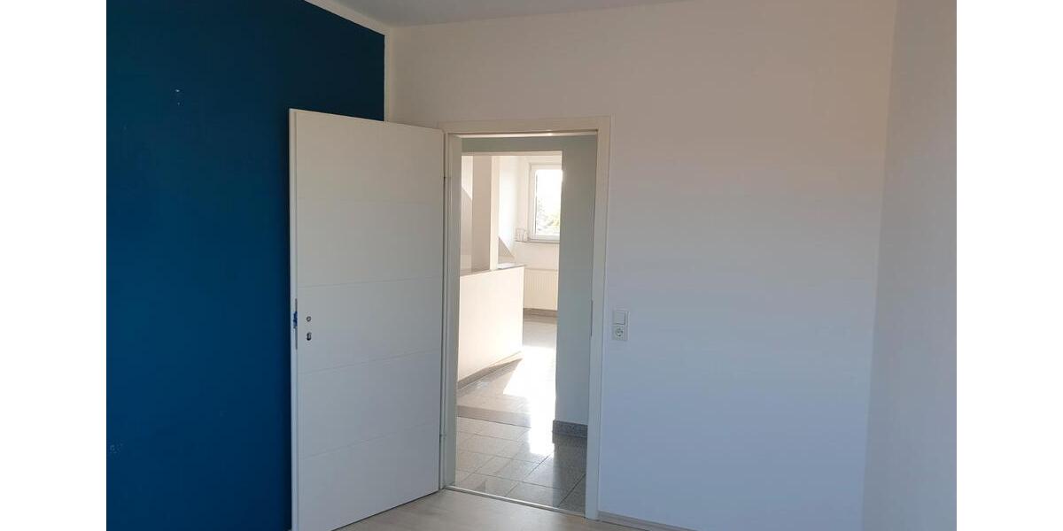 Dachgeschoßwohnung Langenfeld (Rheinland) - 3 Zimmer, 85 m&sup2;, 289.000&euro; | Angebot:27514302