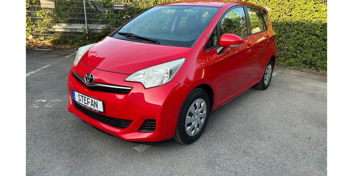 Toyota Verso-S 130.000 km 5.500 &euro; Neuss 41472