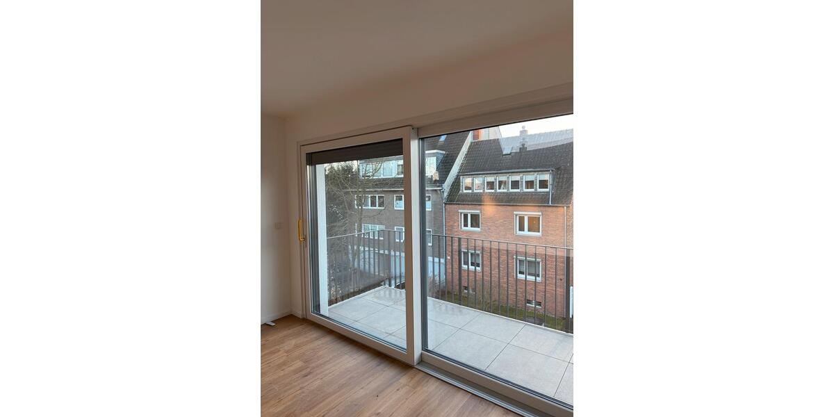 Etagenwohnung Düsseldorf Stadtbezirk 6 - 2 Zimmer, 100 m&sup2;, 19&euro; | Angebot:24312453