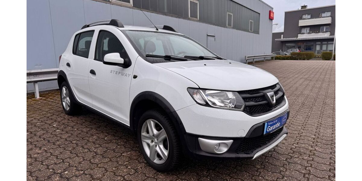 Dacia Sandero 125.000 km 7.490 &euro; Moers 47441