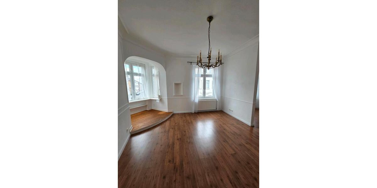 Maisonettenwohnung Duisburg Essenberg - 5 Zimmer, 155 m&sup2;, 1.050&euro; | Angebot:27552153