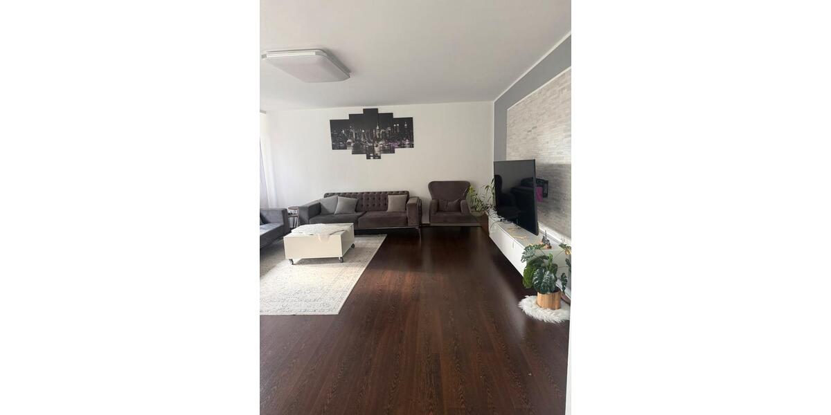 Etagenwohnung Krefeld Dießem - 3 Zimmer, 83 m&sup2;, 200.000&euro; | Angebot:26993468