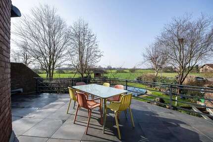 Haus Krefeld Gellep-Stratum - 6 Zimmer, 242 m&sup2;, 920.000&euro; | Angebot:25719377