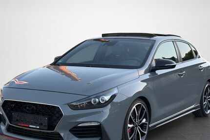 Hyundai i30 64.000 km 23.470 &euro; Wuppertal 42277