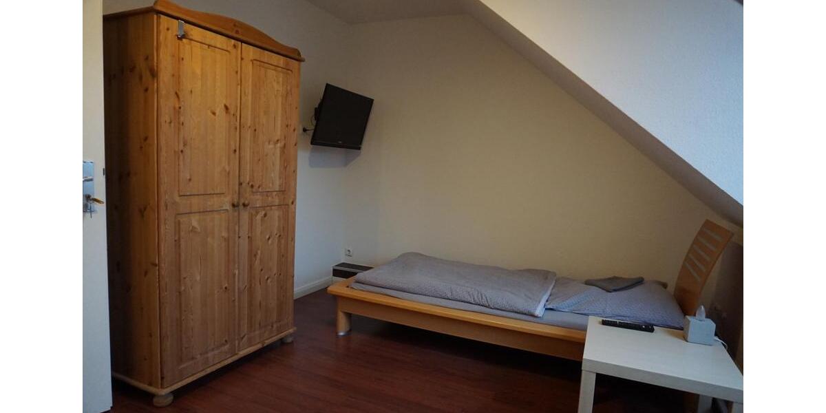 Dachgeschoßwohnung Essen Stadtbezirk III - 3 Zimmer, 70 m&sup2;, 150.000&euro; | Angebot:27189130
