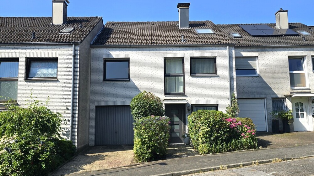 Ihr Reihenhaus mit breiter Brust - Reihenmittelhaus Mettmann | Angebot:27186762