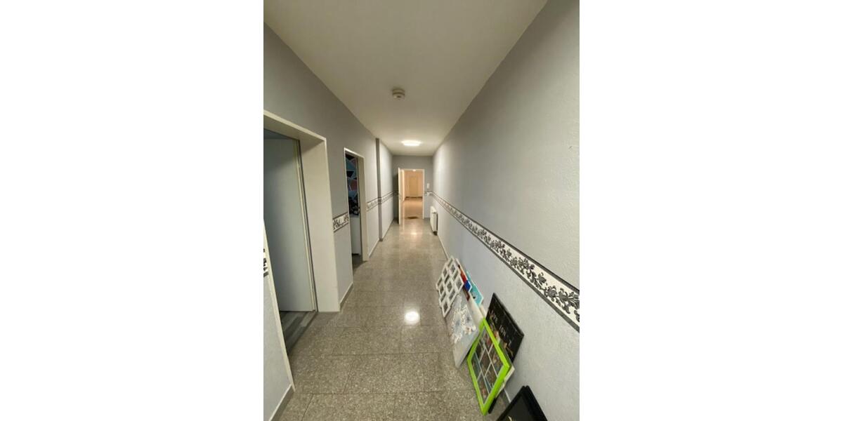 Etagenwohnung Krefeld - 3 Zimmer, 93 m&sup2;, 730&euro; | Angebot:25545658