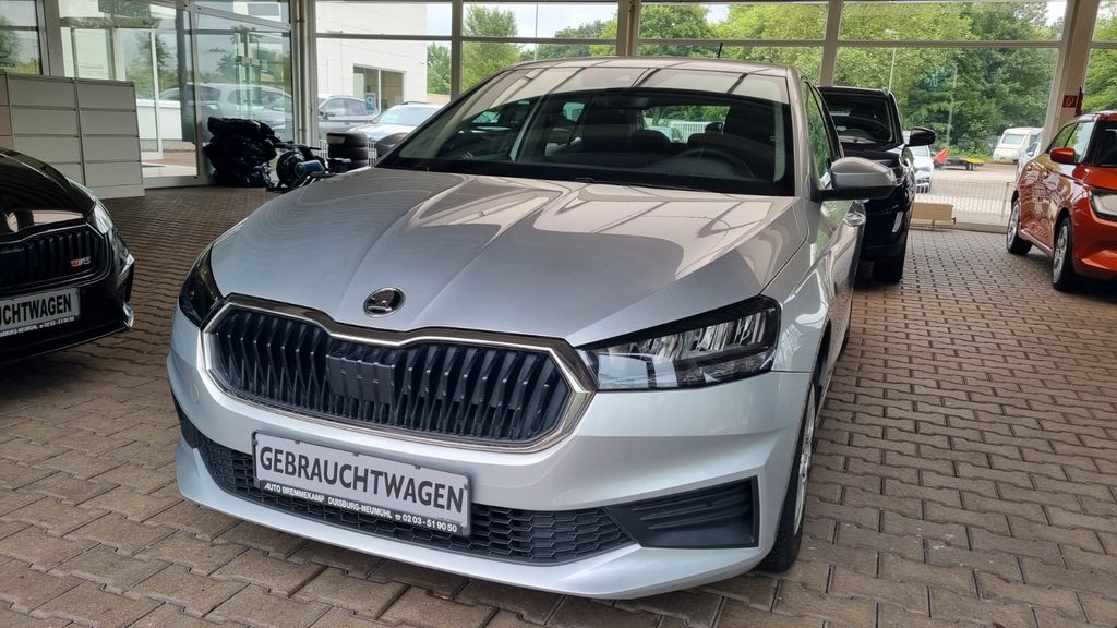 Skoda Fabia 51.900 km 11.950 &euro; Duisburg 47167