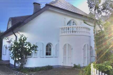 Haus Langenfeld (Rheinland) - 5 Zimmer, 190 m&sup2;, 849.000&euro; | Angebot:26032595