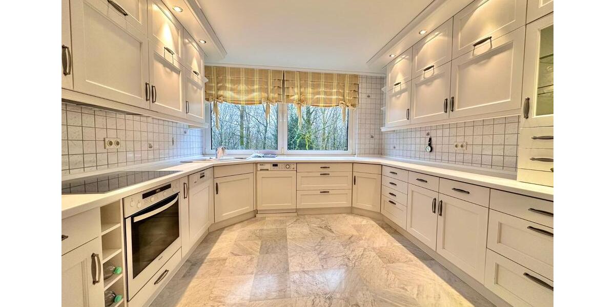 Etagenwohnung Wuppertal Gemarkung Barmen - 5 Zimmer, 230 m&sup2;, 2.600&euro; | Angebot:25656512