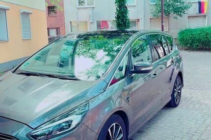 Ford S-Max 225.000 km 10.900 &euro; Duisburg 47137