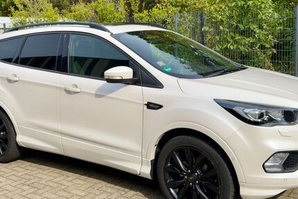 Ford Kuga 105.000 km 12.550 &euro; Kaarst 41564