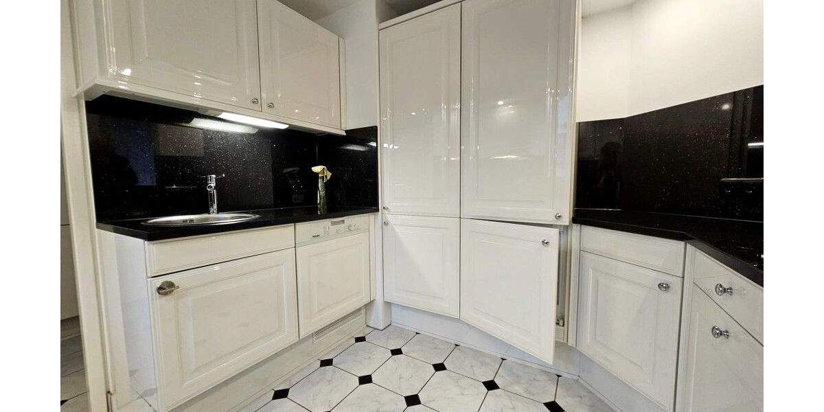 Etagenwohnung Solingen Ohligs-Aufderhöhe - 3 Zimmer, 117 m&sup2;, 1.400&euro; | Angebot:25702959