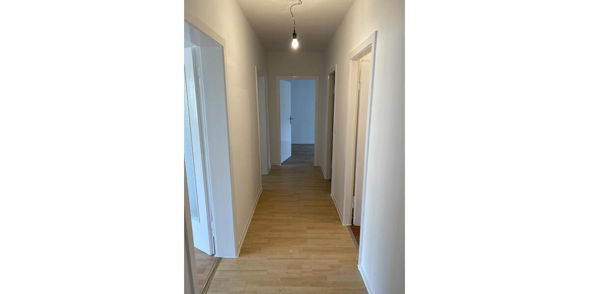 Etagenwohnung Velbert Velbert-Mitte - 3 Zimmer, 83 m&sup2;, 579&euro; | Angebot:25995647