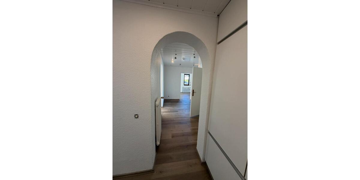 Erdgeschoßwohnung Duisburg Walsum - 3.5 Zimmer, 94 m&sup2;, 1.150&euro; | Angebot:25258855
