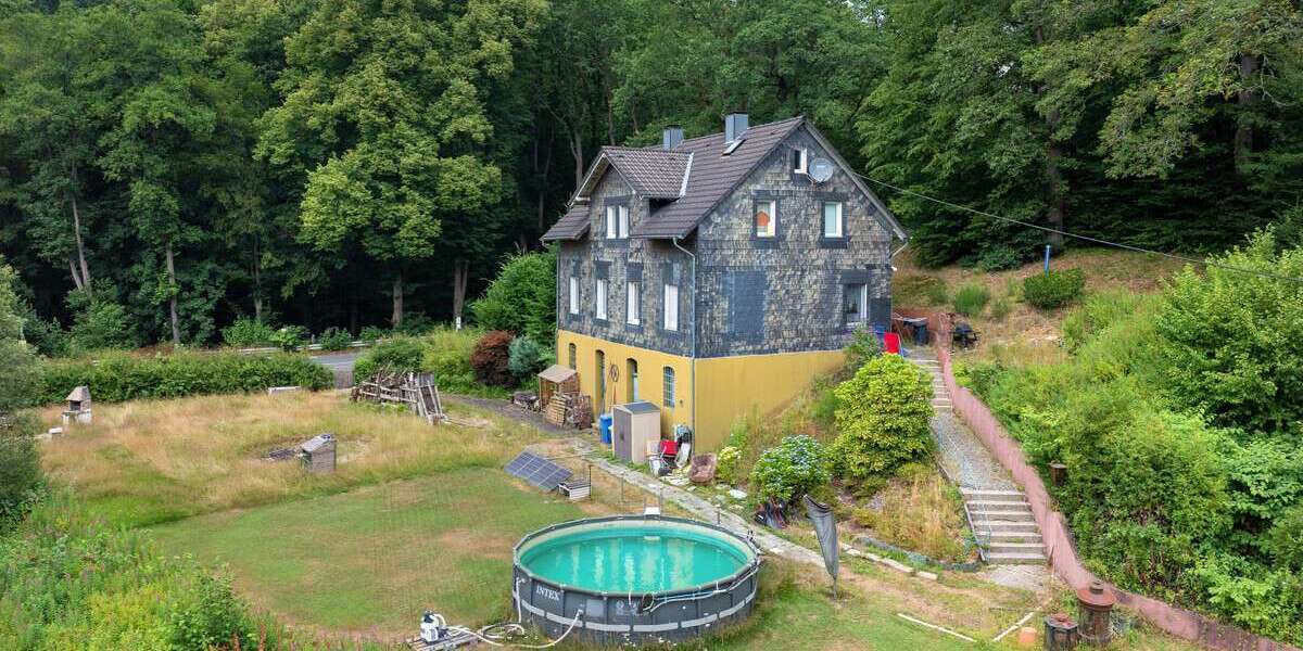Einfamilienhaus Remscheid Reinshagen - 9 Zimmer, 205 m&sup2;, 265.000&euro; | Angebot:27108334
