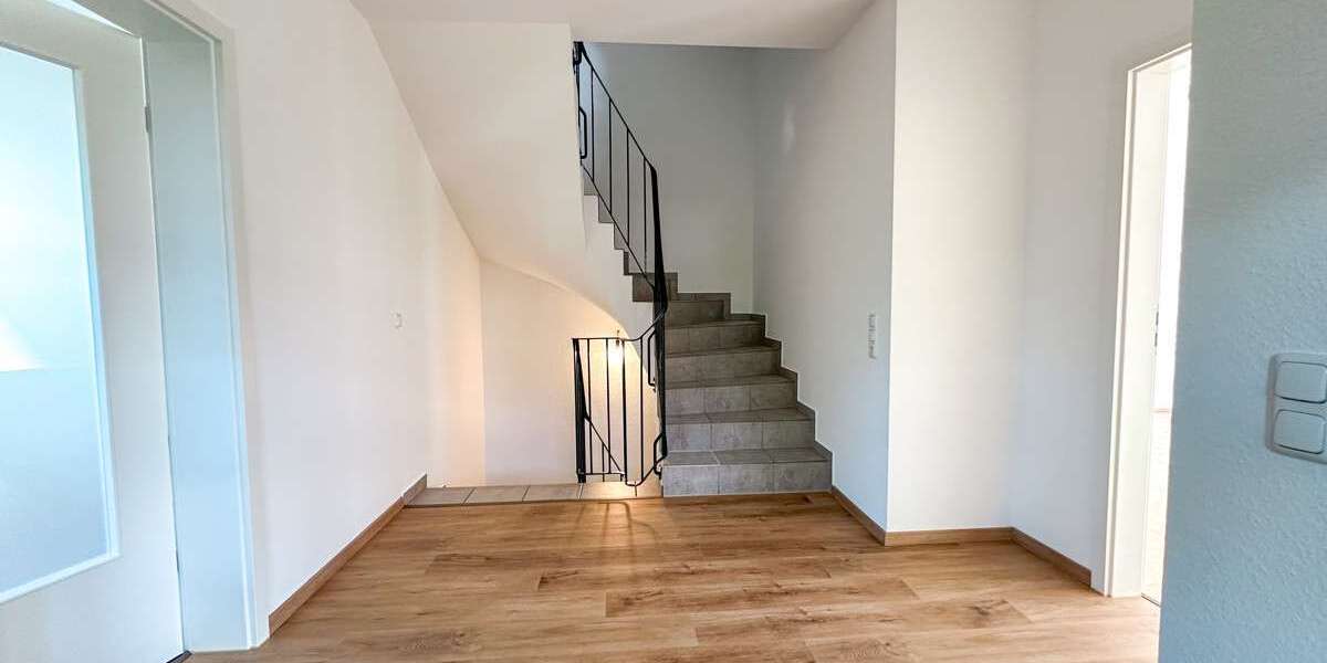Einfamilienhaus Essen Stadtbezirk IV - 4 Zimmer, 131 m&sup2;, 1.700&euro; | Angebot:27179617