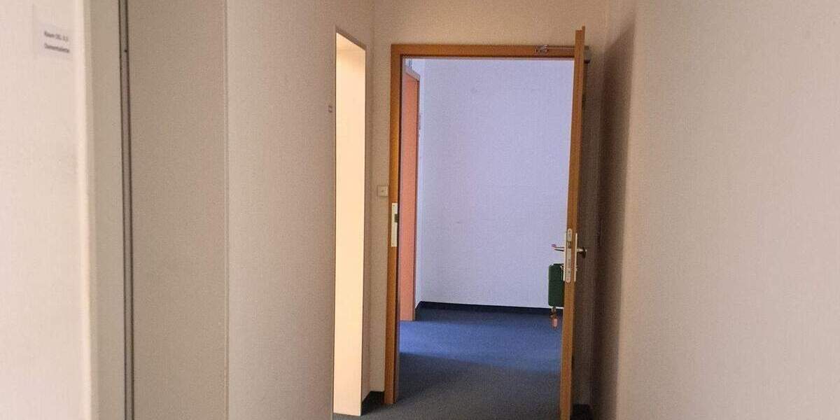 Gewerbeobjekt Duisburg Untermeiderich - 6 Zimmer, 380 m&sup2;, 3.200&euro; | Angebot:25799436