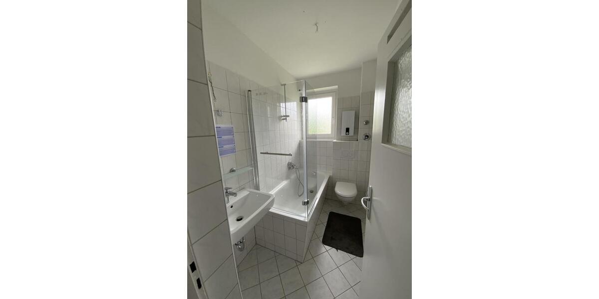 Etagenwohnung Remscheid Lüttringhausen - 3 Zimmer, 65 m&sup2;, 579&euro; | Angebot:26449922