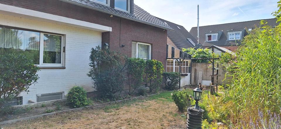 Einfamilienhaus Krefeld Fischeln - 6 Zimmer, 220 m&sup2;, 750.000&euro; | Angebot:27539281
