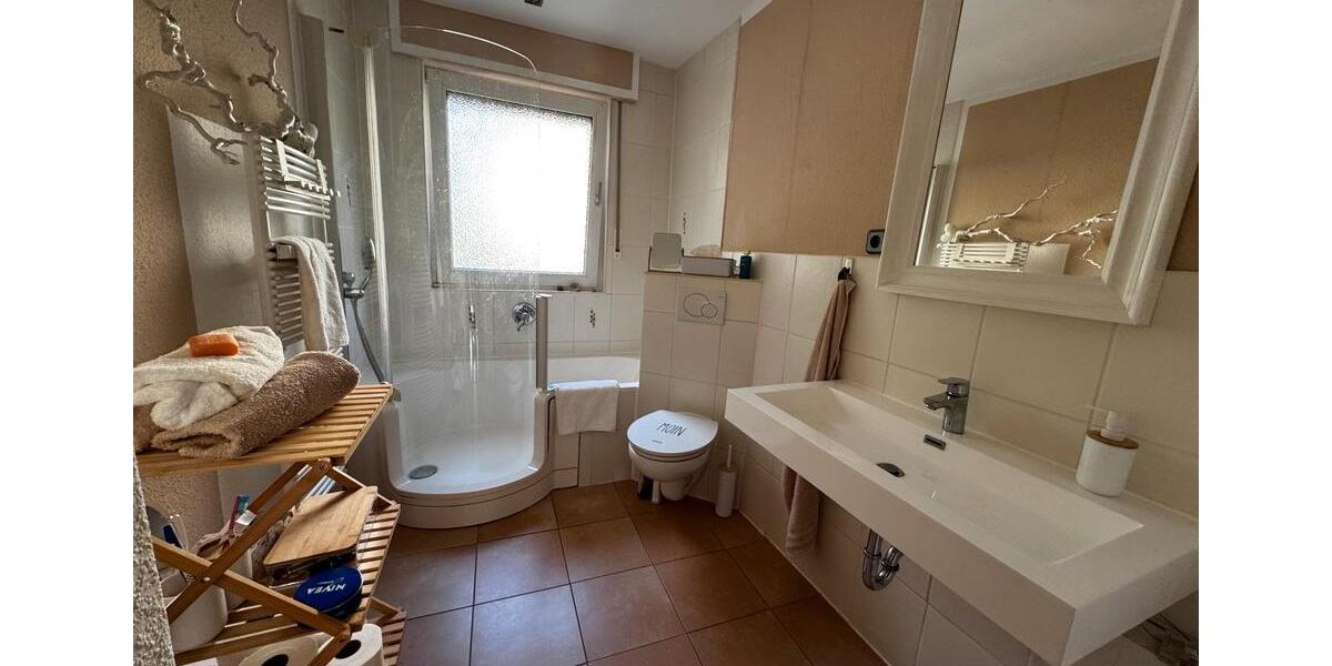 Erdgeschoßwohnung Duisburg Rheinhausen - 2 Zimmer, 62 m&sup2;, 160.000&euro; | Angebot:25391071