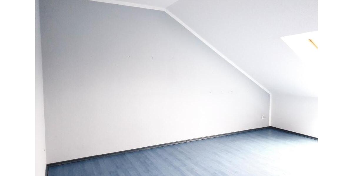 Dachgeschoßwohnung Langenfeld (Rheinland) - 3 Zimmer, 85 m&sup2;, 289.000&euro; | Angebot:27514302