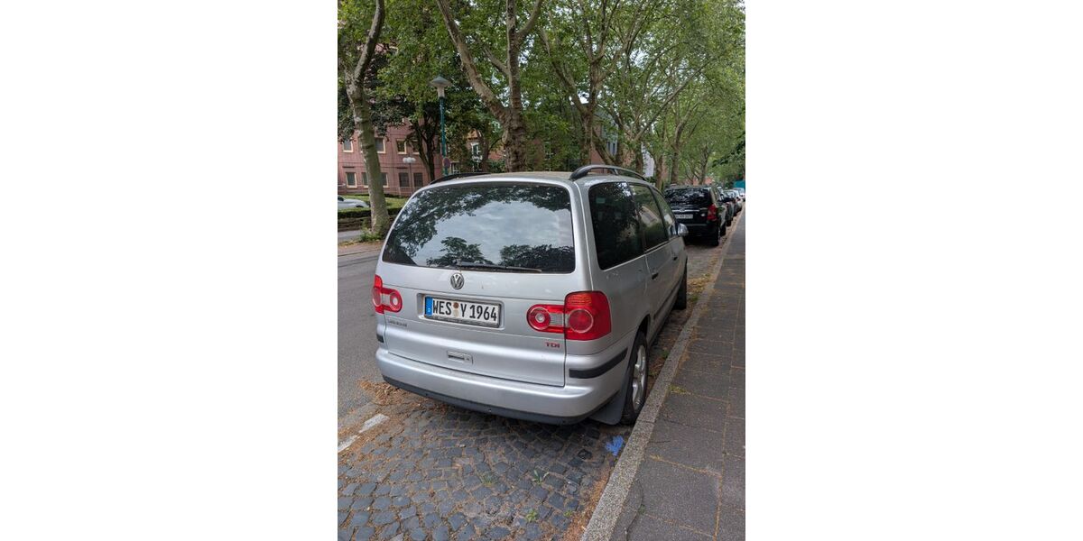VW Sharan 131.000 km 4.250 &euro; Duisburg 47166